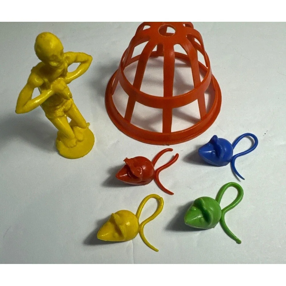 Mouse Trap Game Replacement Pieces 4 Mice / Cage & Swimmer. Free Ship